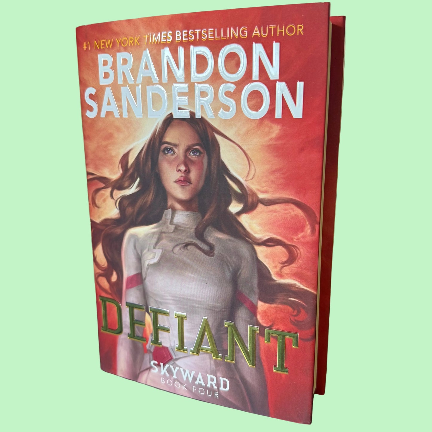 Defiant (Hardcover) Skyward Book 4 - B Stock