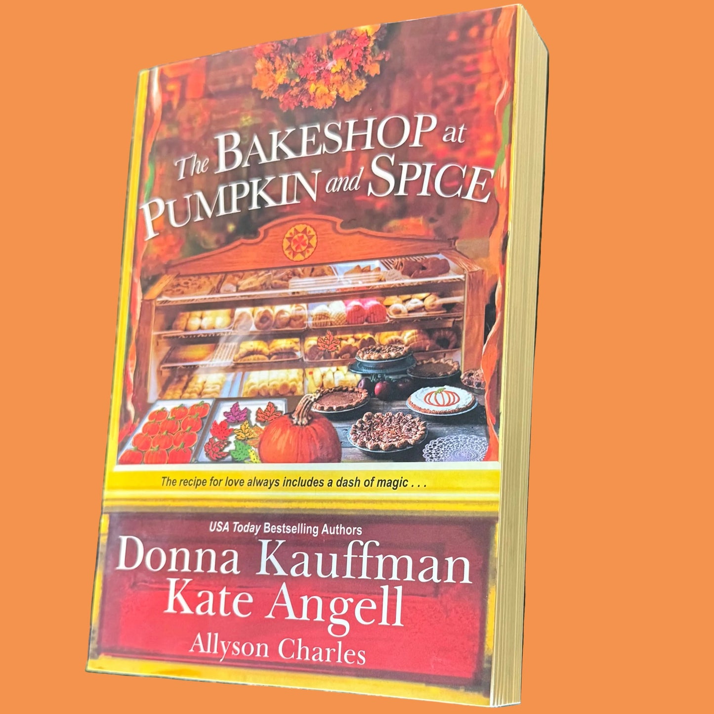 The Bakeshop at Pumpkin and Spice (Paperback) Moonbright, Maine Series Book 2 - B Stock