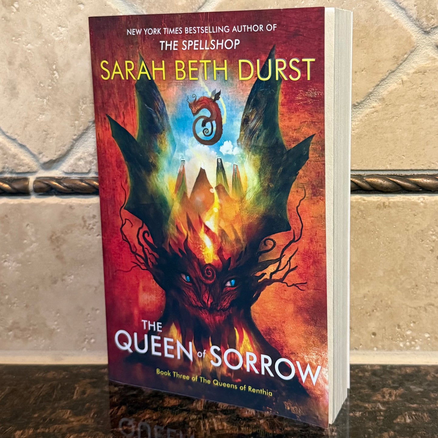 The Queen of Sorrow (Paperback) The Queens of Renthia Book 3 - B Stock