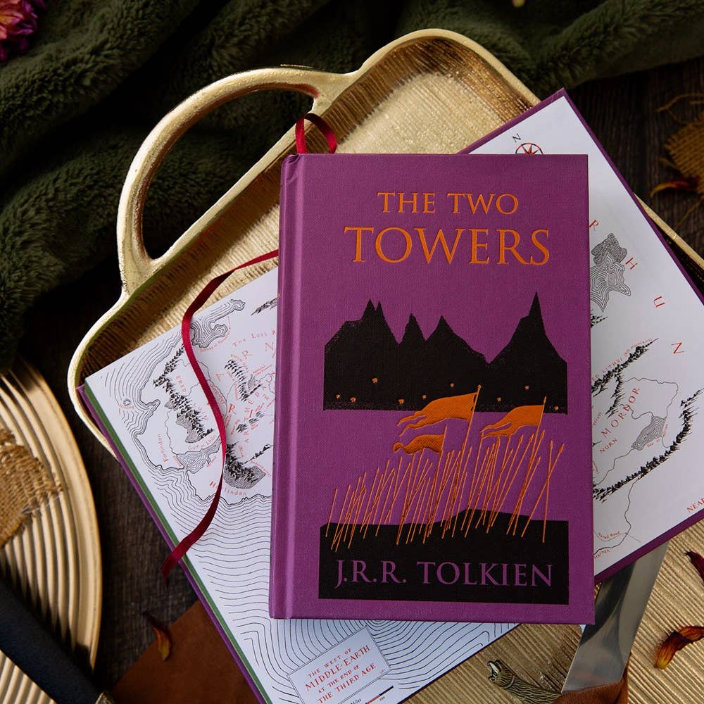 The Two Towers Collector's Edition (Hardcover with Sprayed Edges) Lord of the Rings Book 2