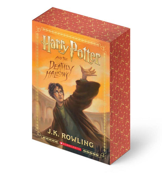 Harry Potter And The Deathly Hallows (Paperback with Sprayed Edges) Harry Potter Book 7 - B Stock
